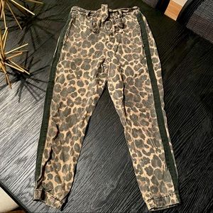 Pam & Gela Leopard Joggers